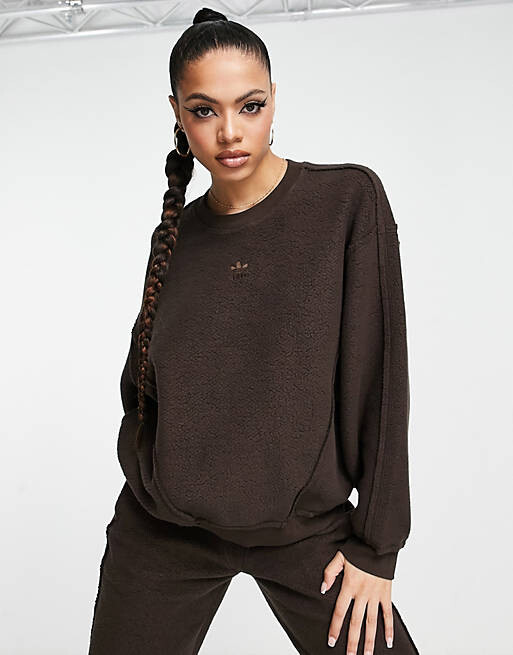 

Темно-коричневый свободный флисовый свитшот adidas Originals Luxe Lounge