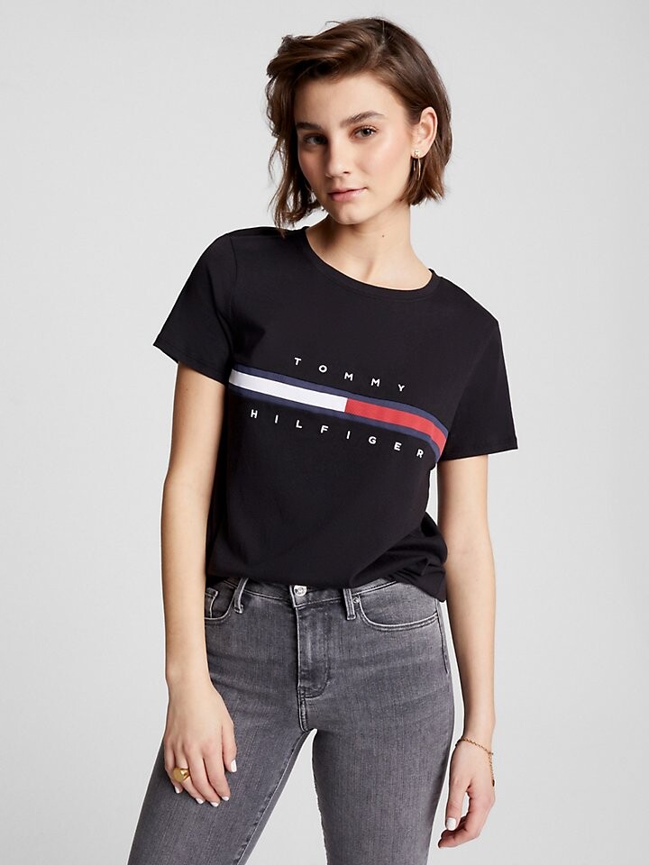 

Футболка с логотипом в полоску и флагом Tommy Hilfiger