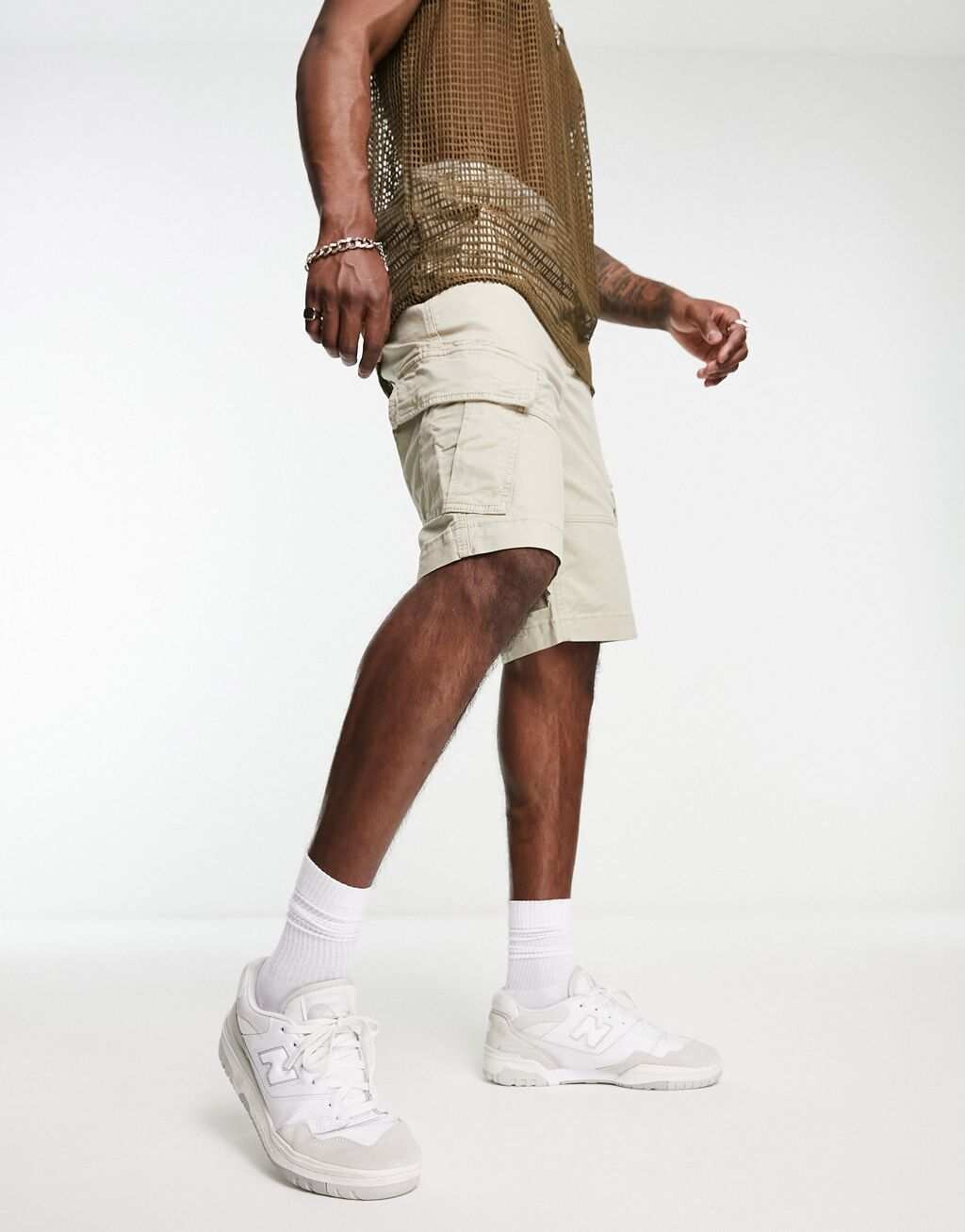 

Бежевые шорты карго Superdry Vintage Core