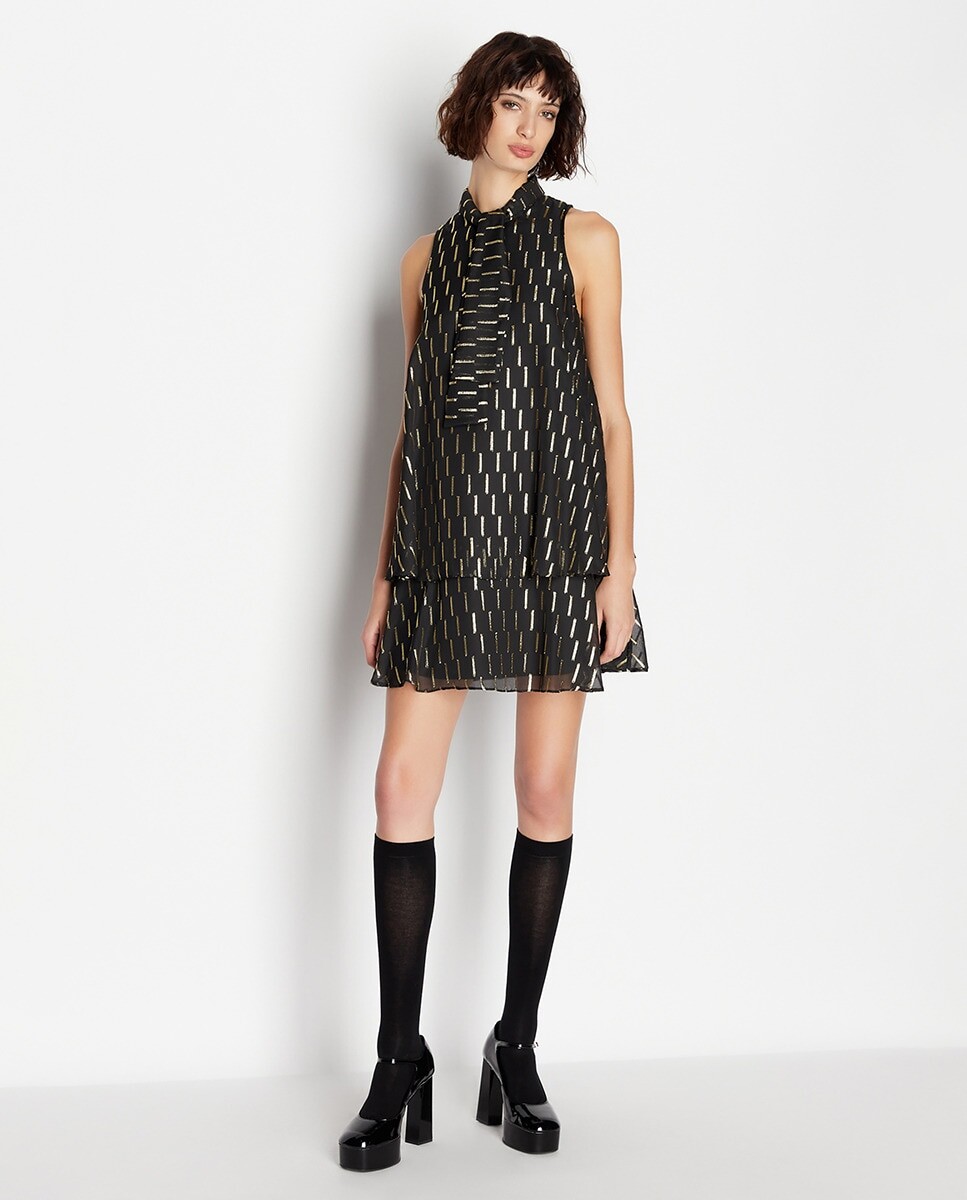 

Короткое шифоновое платье с металлическими деталями Armani Exchange, черный