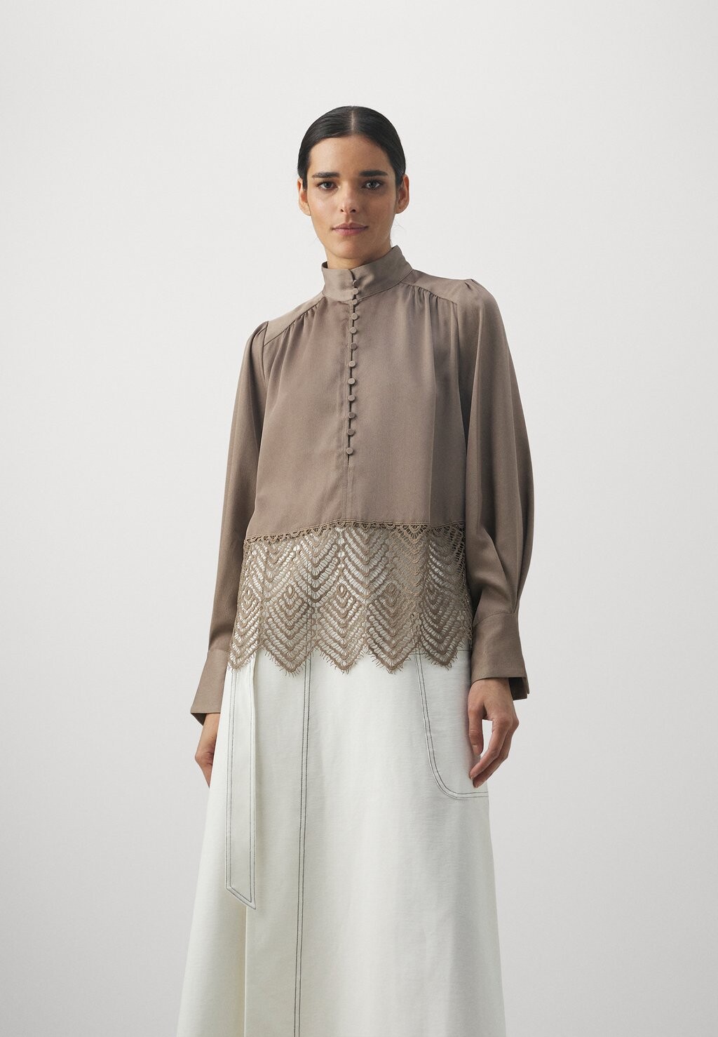 

Блузка Bruuns Bazaar CEDARS CHATRINE BLOUSE, хаки