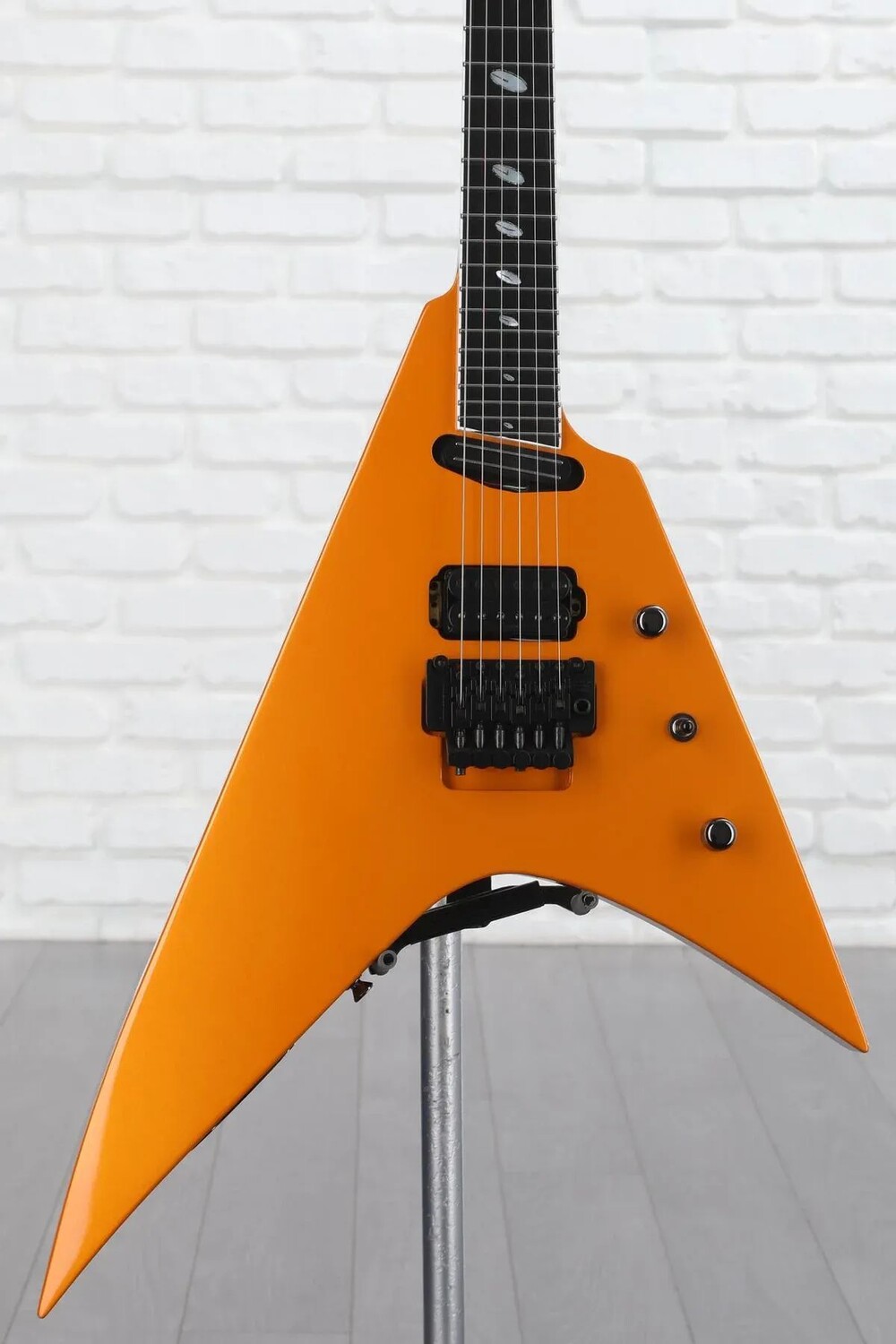 

Электрогитара Caparison Guitars Orbit - мандариново-оранжевый