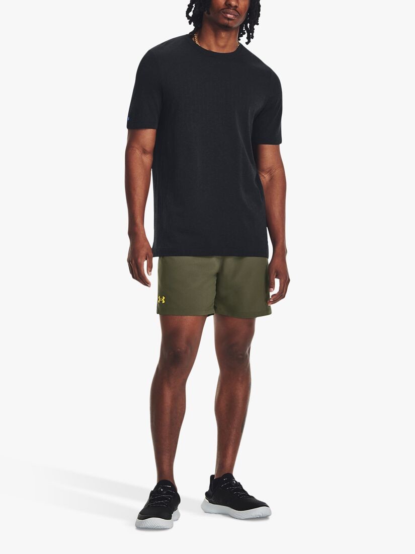 

Тканые спортивные шорты Vanish шириной 6 дюймов Under Armour, зеленый/лаймово-желтый