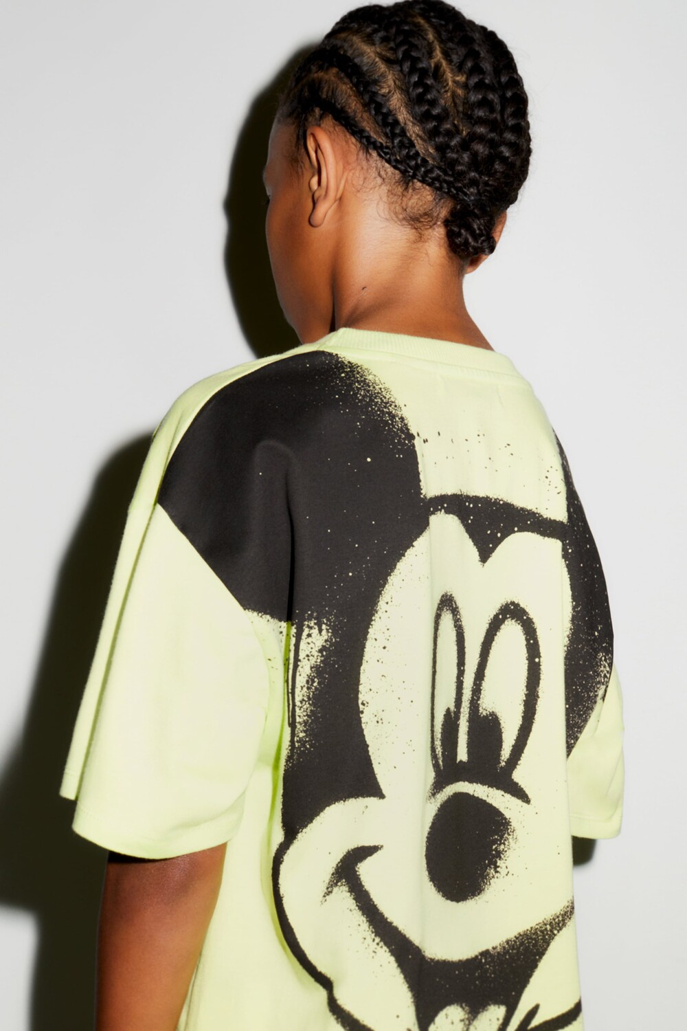 

Неоновые граффити футболка микки маус disney Zara, лайм