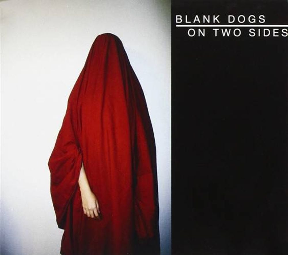 

Диск CD On Two Sides - Blank Dogs