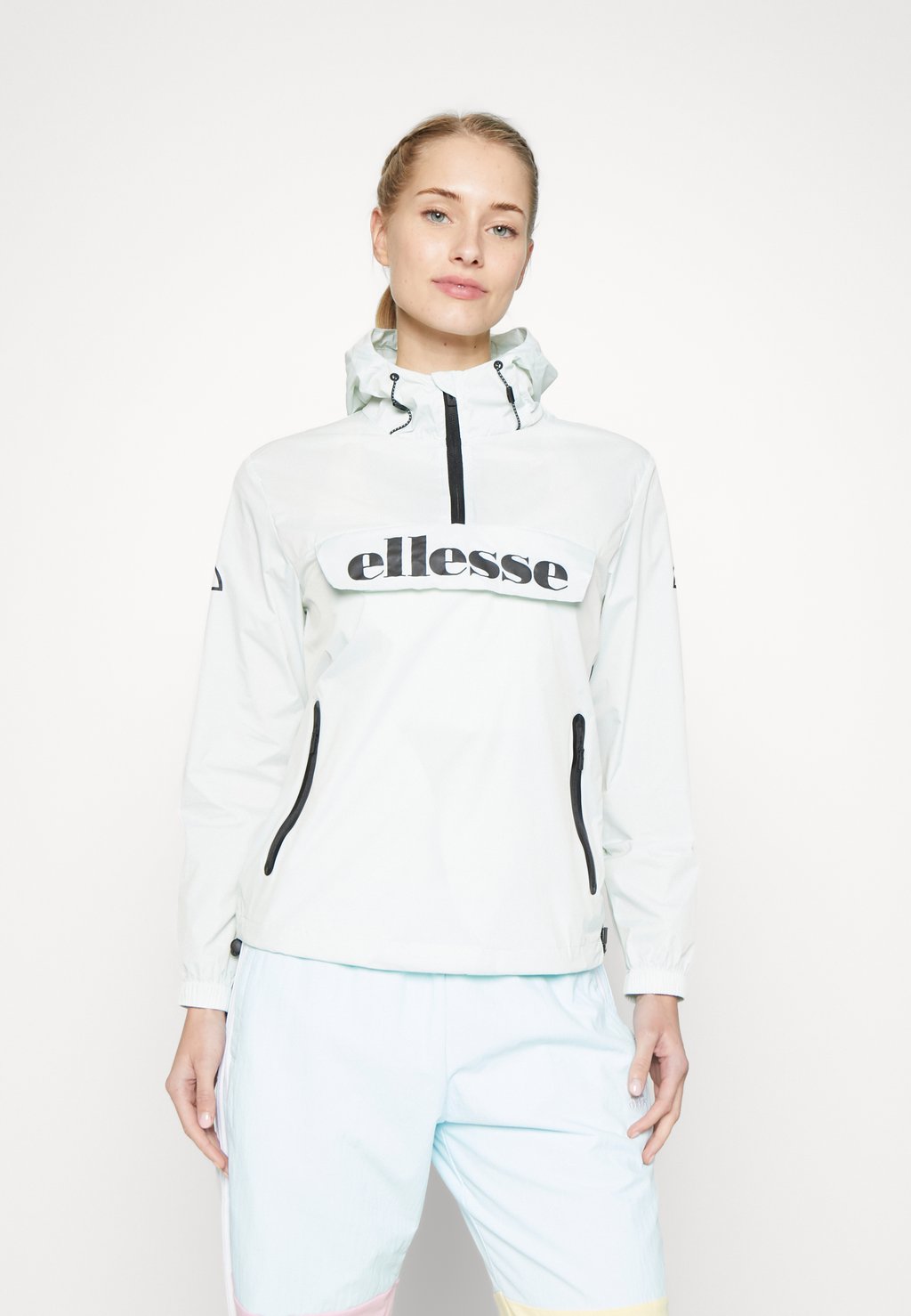 

Уличная куртка Ellesse, зеленый