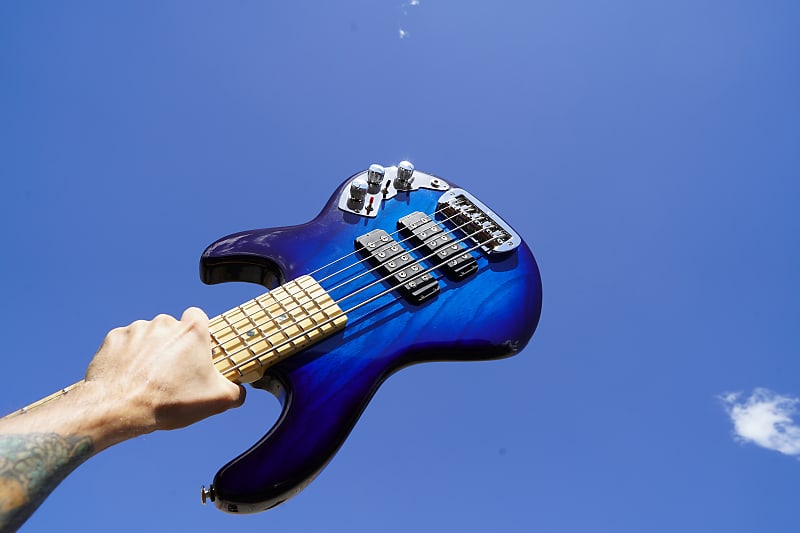 Басс гитара G&L USA Series 750 CLF Research L-2500 Blueburst Urethane 5-String Bass w/ Black Tolex Case