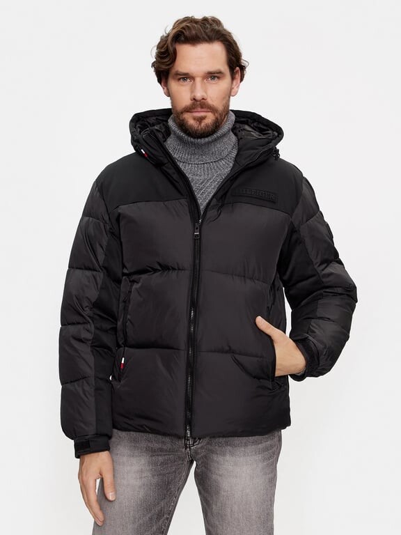 

Куртка Tommy Hilfiger для мужчин, черный