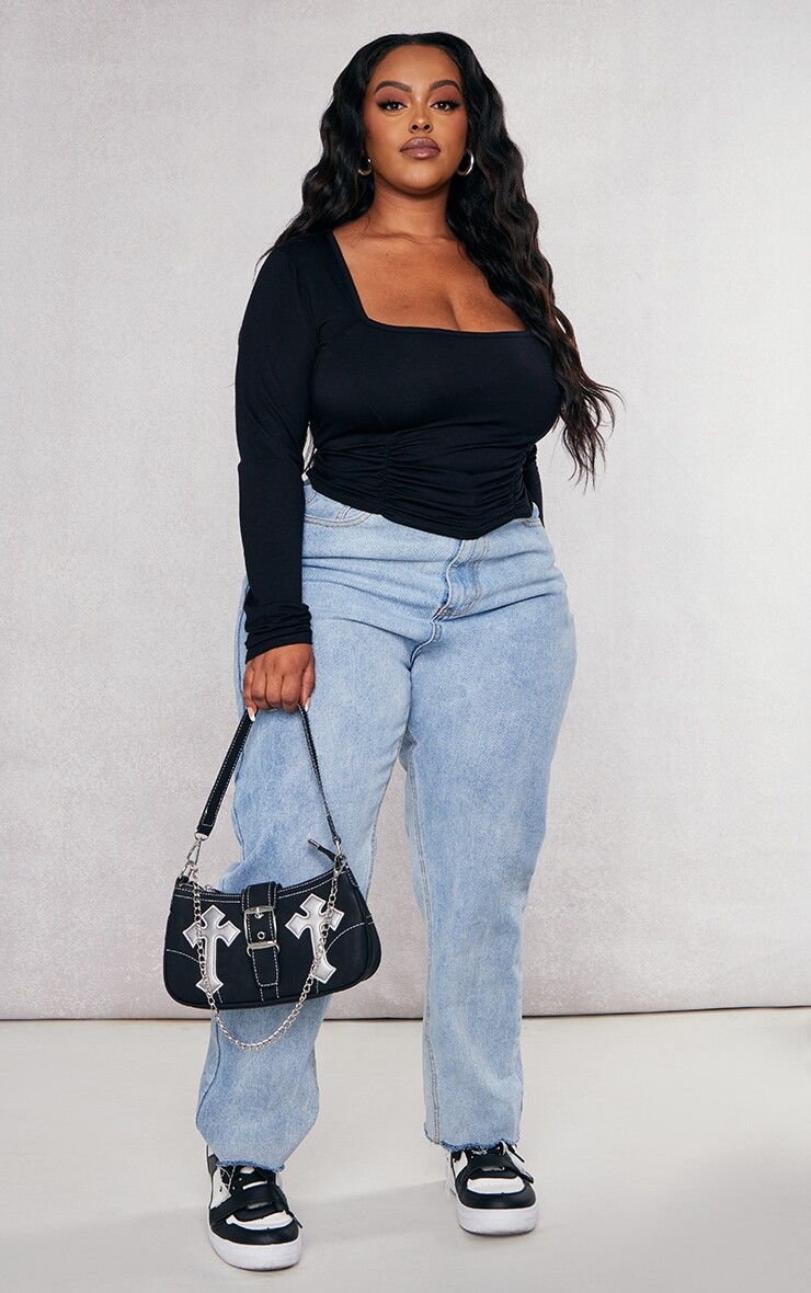 

PrettyLittleThing Черный топ с овальным вырезом и рюшами на подоле