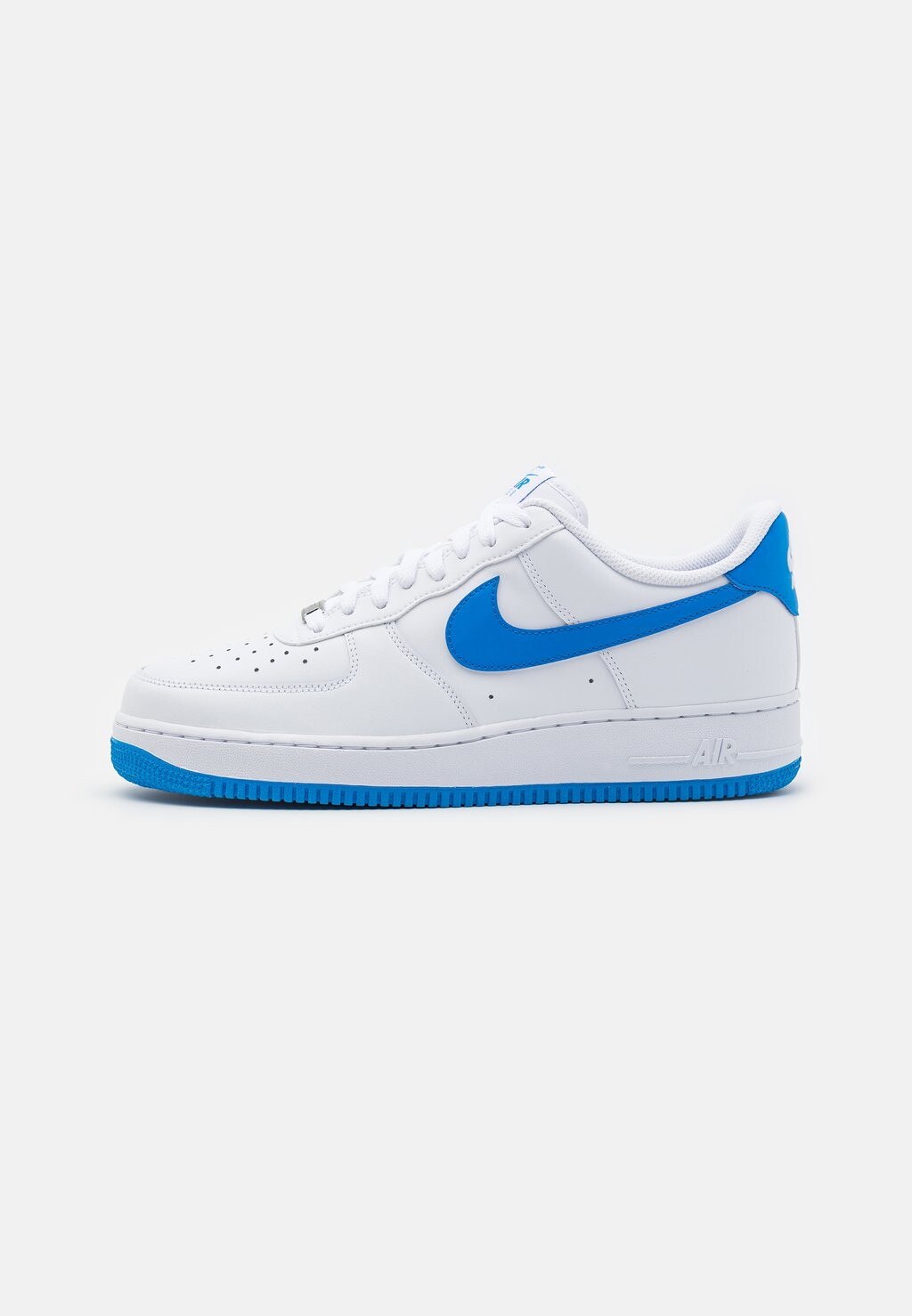

Низкие кроссовки Air Force 1 '07 Nike, цвет white/photo blue