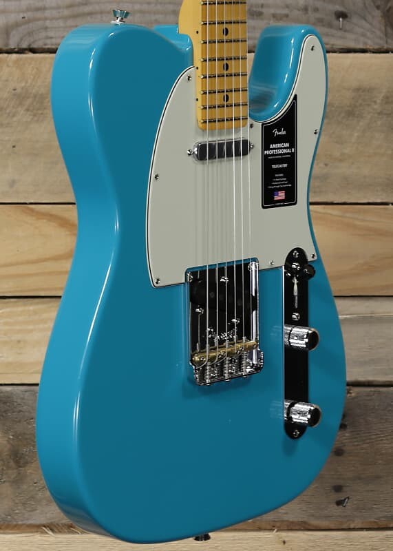 

Электрогитара Fender American Professional II Telecaster Electric Guitar Miami Blue w/ Case