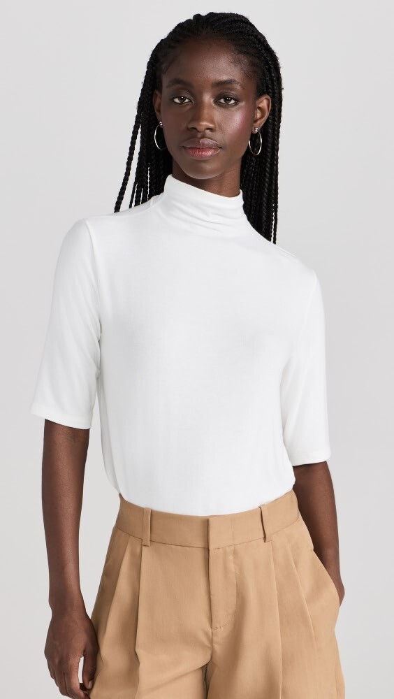 

Футболка Vince Relaxed Elbow Sleeve Mock Neck, белый
