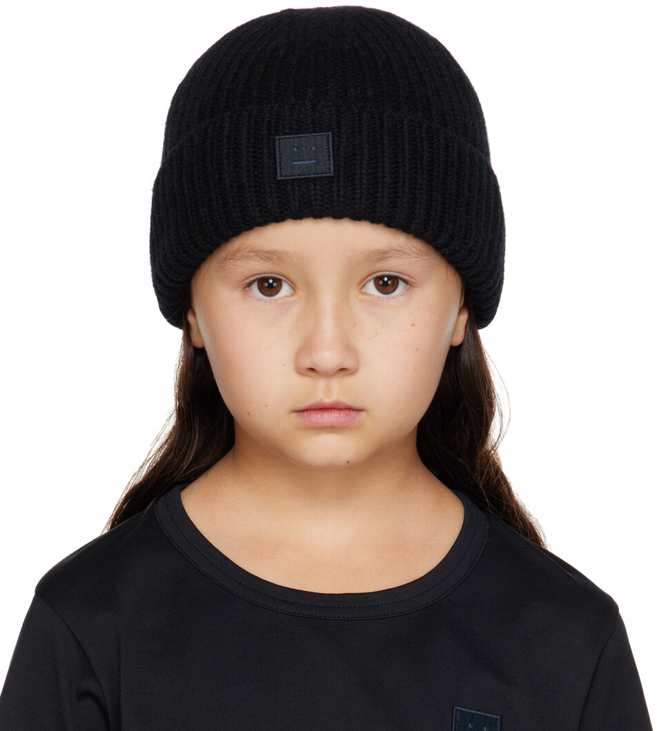 

Детская черная шапка с нашивками Acne Studios