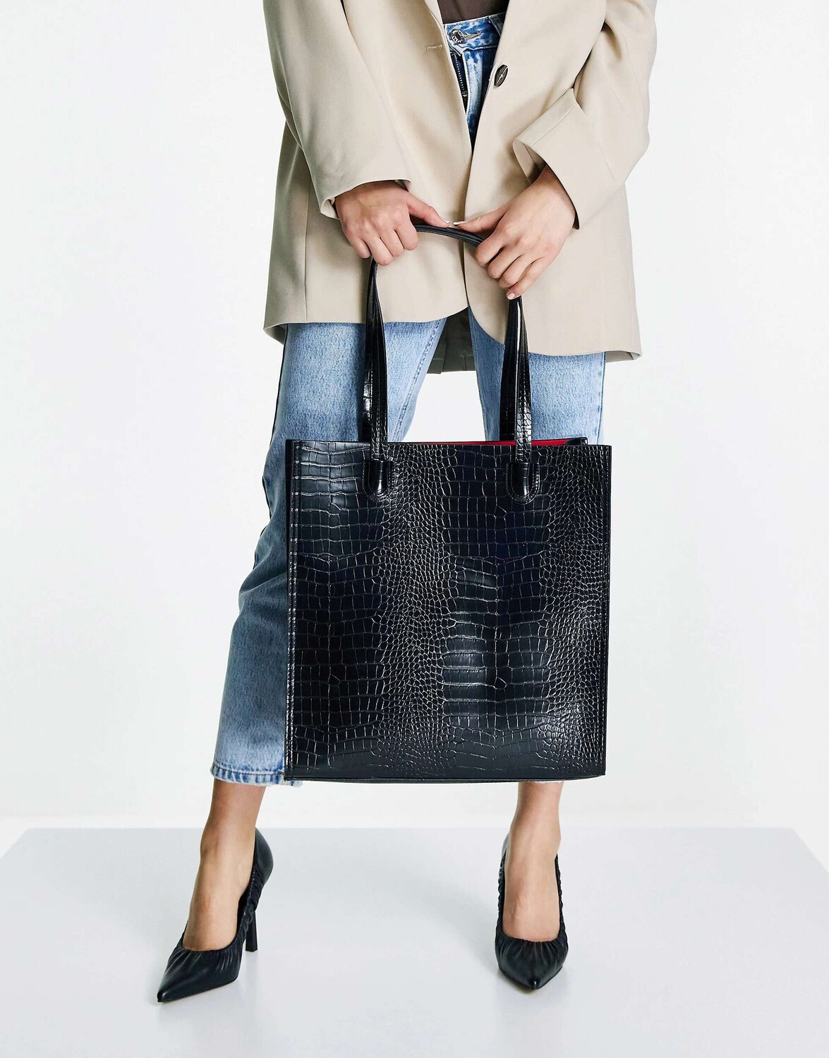

Сумка-тоут из крокодиловой кожи с отделением для ноутбука ASOS