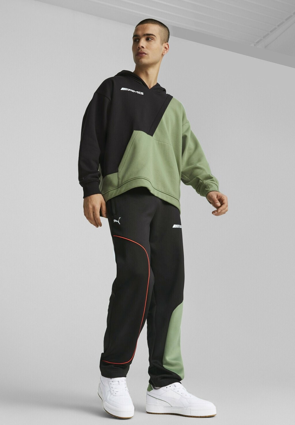 

Худи Puma, пыльно-зеленый