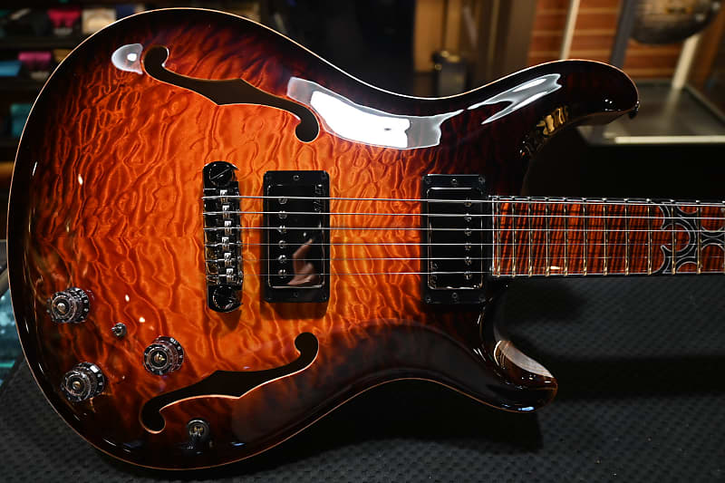 

Электрогитара PRS Private Stock Hollowbody II Piezo Gothic - Electric Tiger Glow #10564