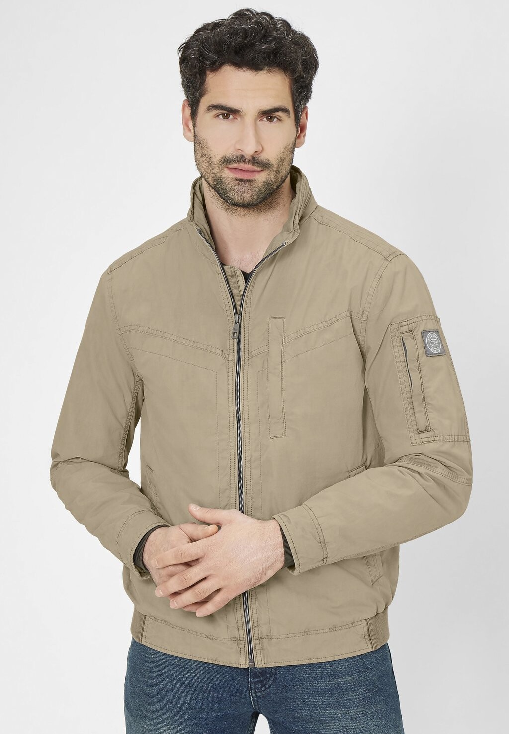 

Летняя куртка S4 Jackets