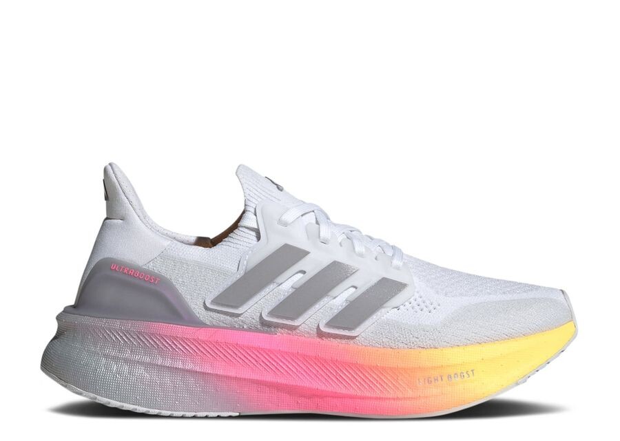 

Кроссовки adidas Wmns Ultraboost 5X, цвет White Lucid Pink
