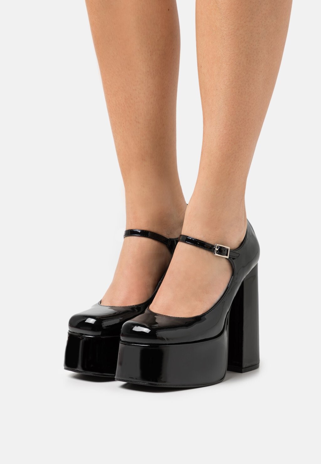 

Туфли на платформе Koi Footwear, черный
