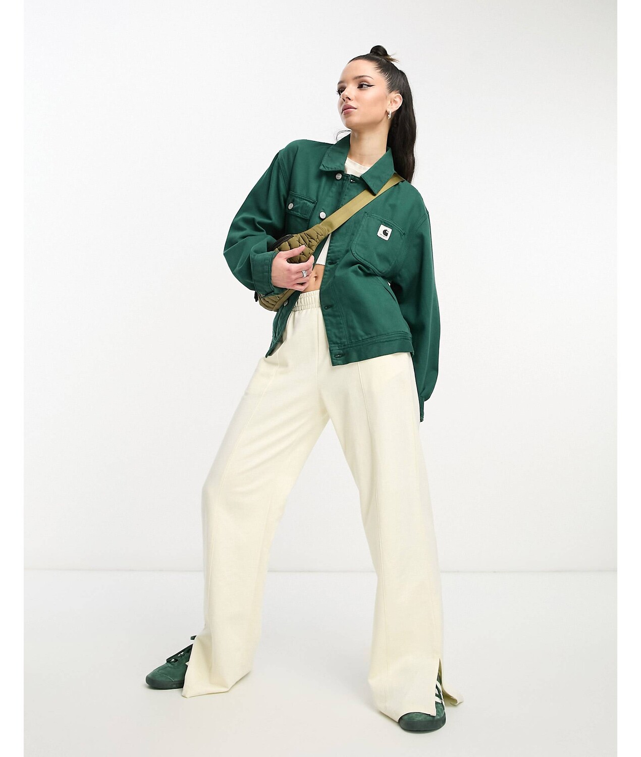 

Зеленая куртка Carhartt WIP Saledo