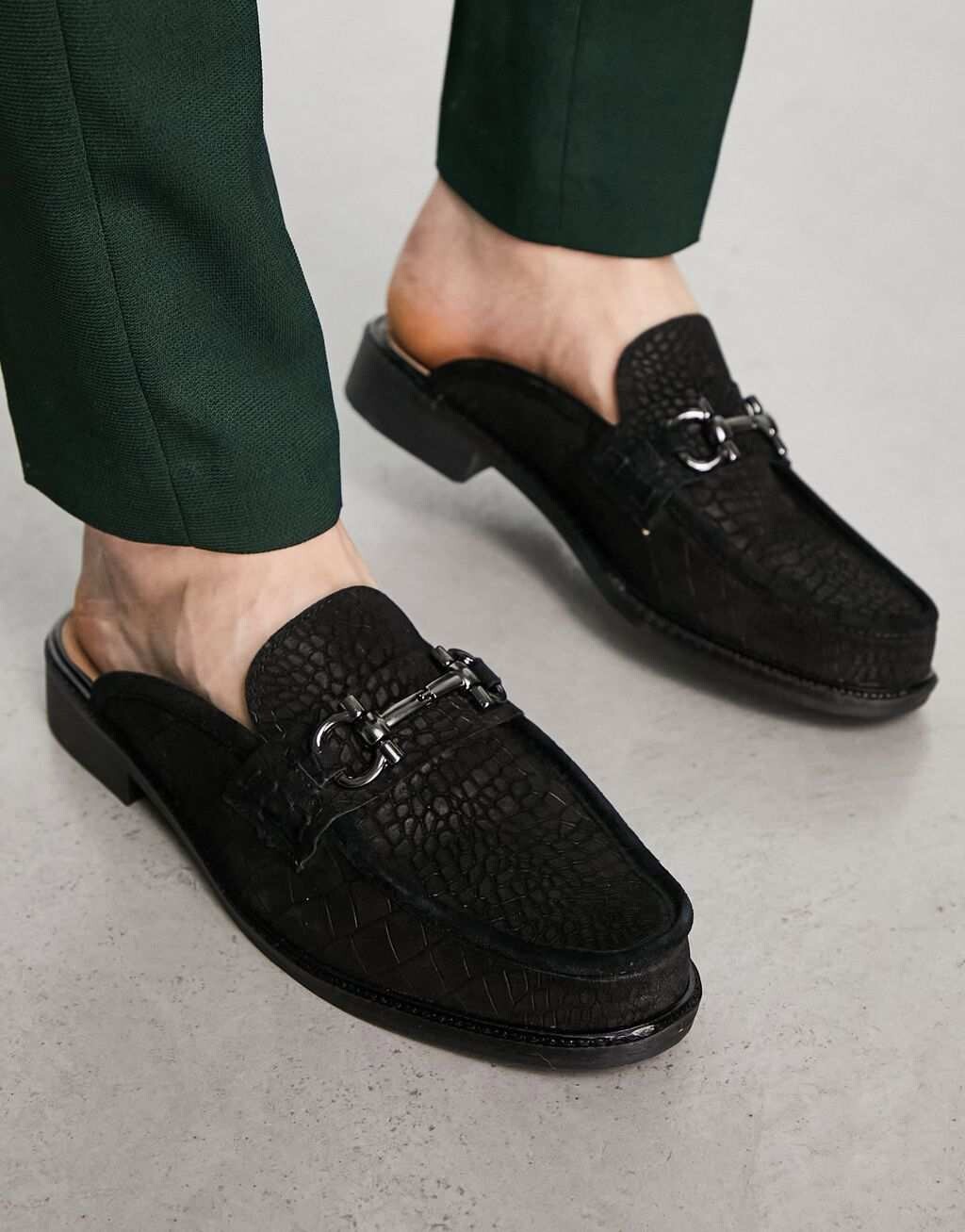 

Черные лоферы без спинки H by Hudson Exclusive Bevan из крокодиловой кожи