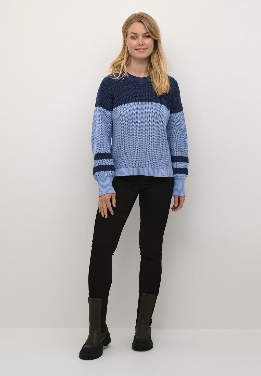 

Свитшот Culture EWY BLOCK, цвет dress blues