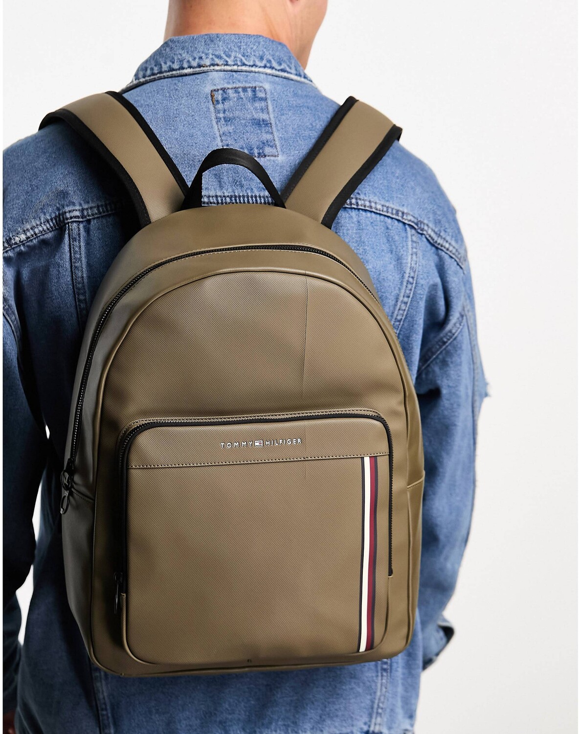 

Рюкзак Tommy Hilfiger из полиуретана пике цвета хаки