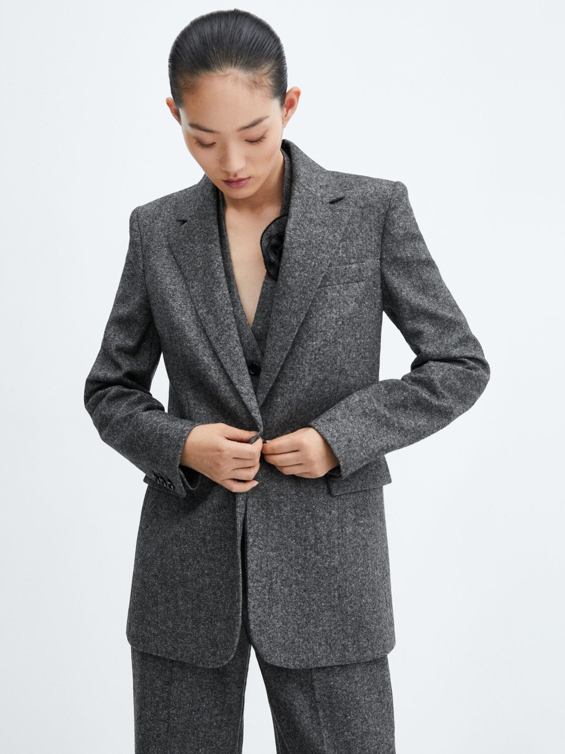 

Блейзер Newblake из смесовой шерсти Mango, серый