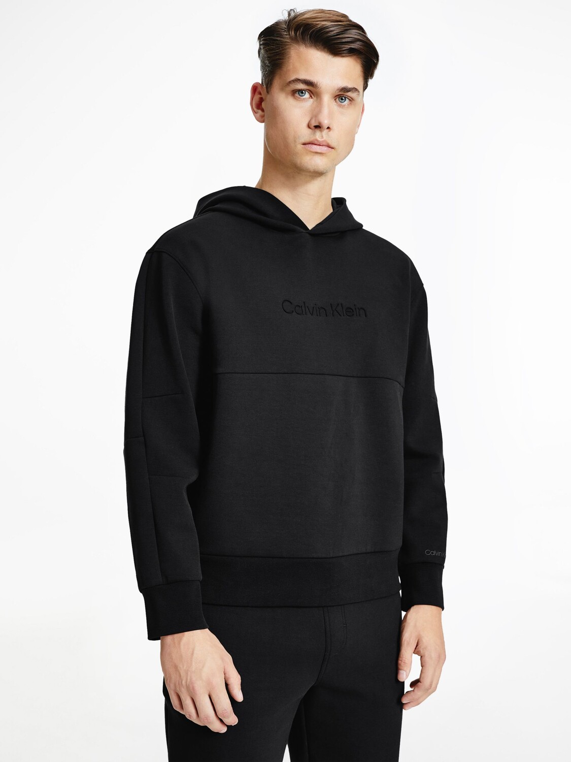 

Толстовка с тисненым логотипом Calvin Klein, ск черный
