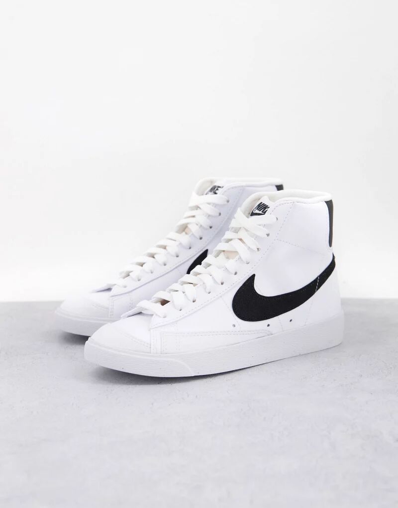 Бело-черные кроссовки Nike Blazer Mid '77 - БЕЛЫЕ