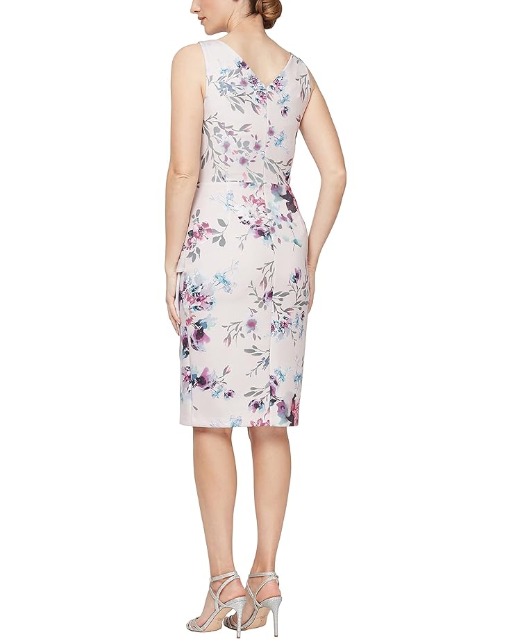 

Платье Alex Evenings Short Printed Sheath Dress with Hip Embellishment, цвет Blush Multi