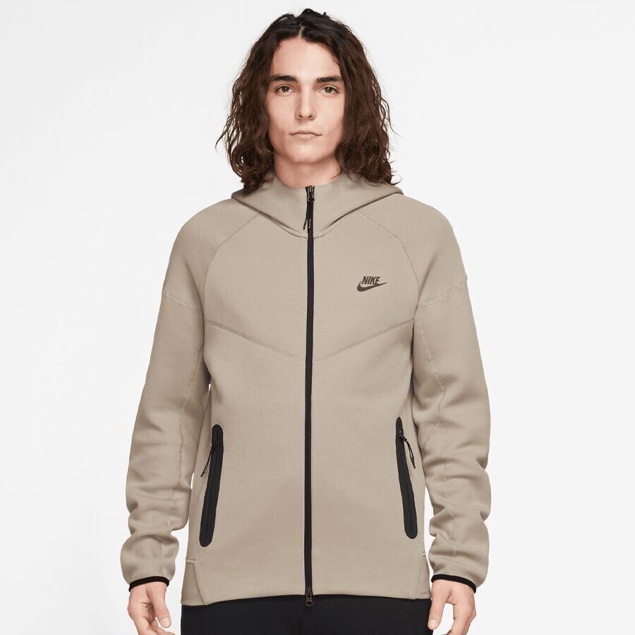 

Толстовка из технического флиса Windrunner NIKE, цвет khaki/black
