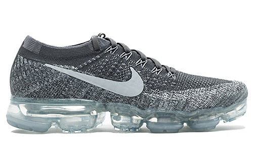 

Кроссовки Nike Air VaporMax, серый