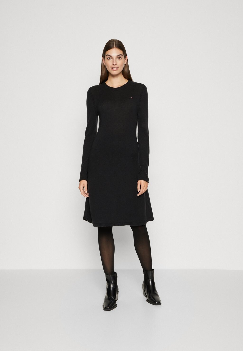 

Платье Point Tommy Hilfiger SOFT FLARED DRESS, черный