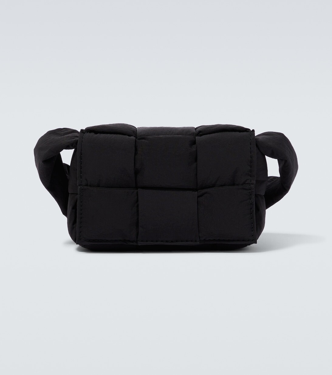 

Сумка на плечо с подушкой Bottega Veneta, синий