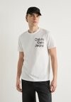 

Футболка с принтом STACKED EUPHORIC LOGO TEE Calvin Klein, белый