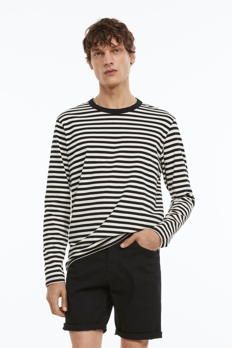 

Шорты узкого кроя из хлопкового твила H&M