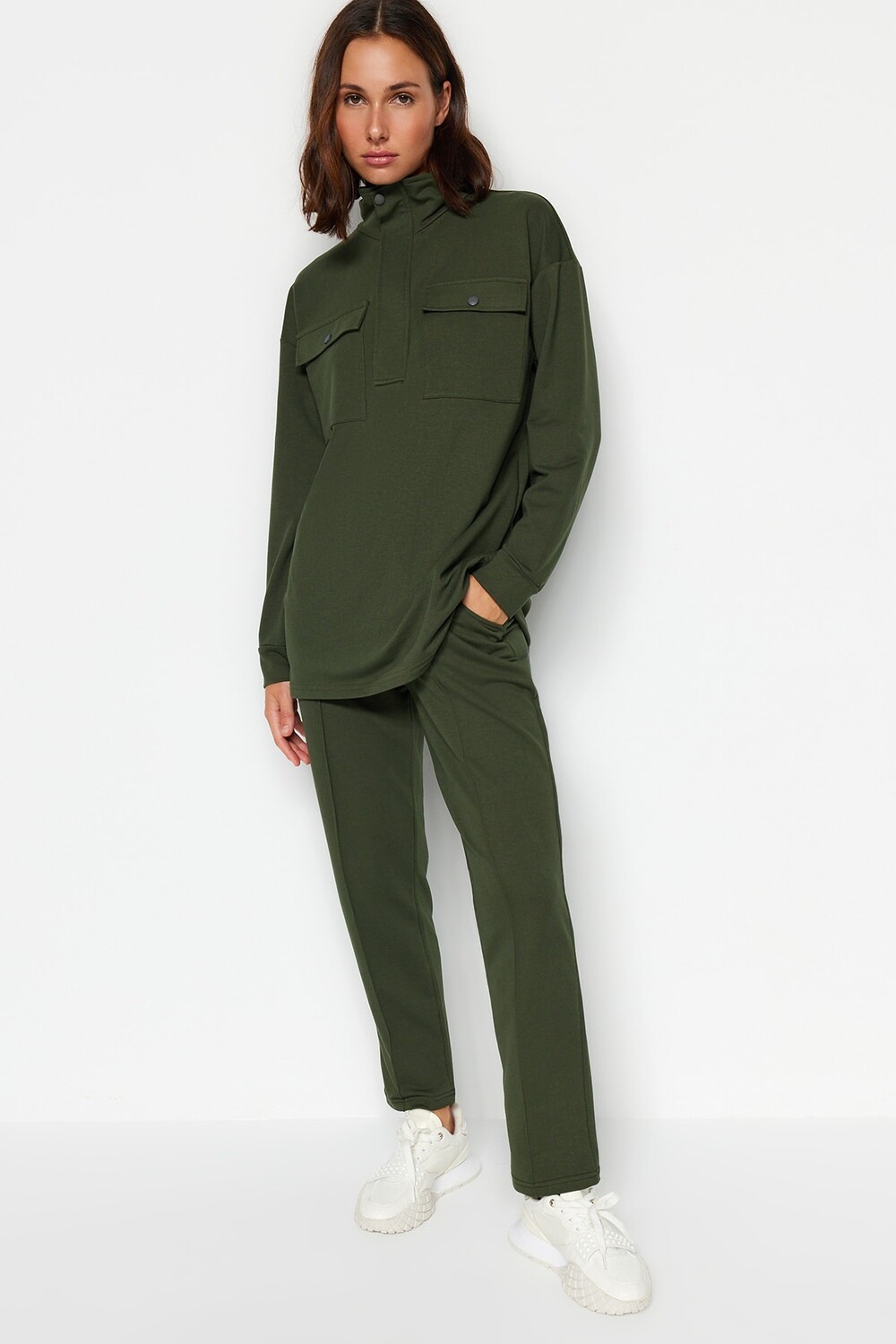 

Зеленый трикотажный спортивный костюм с карманами Trendyol Modest