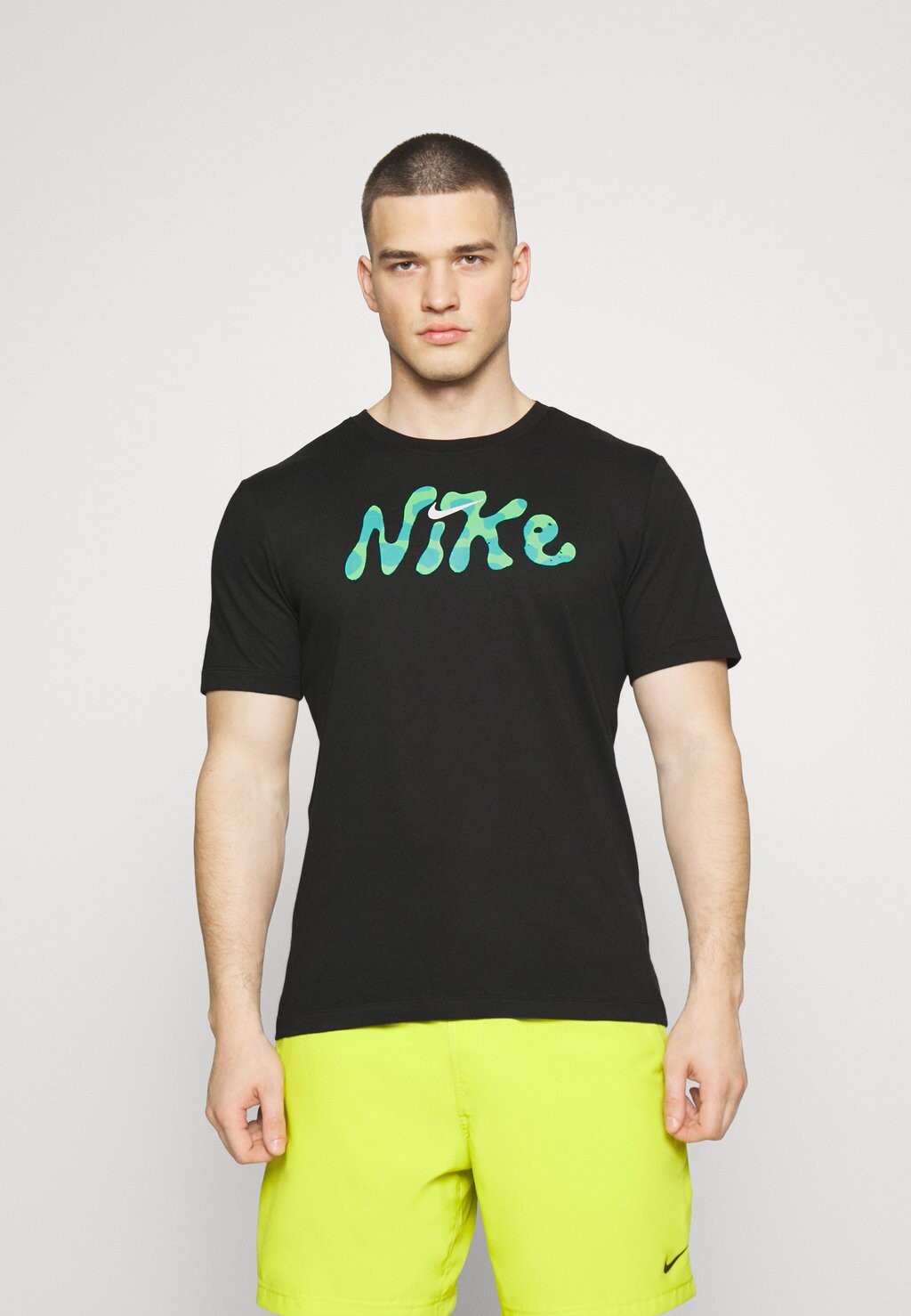 

Футболка Nike