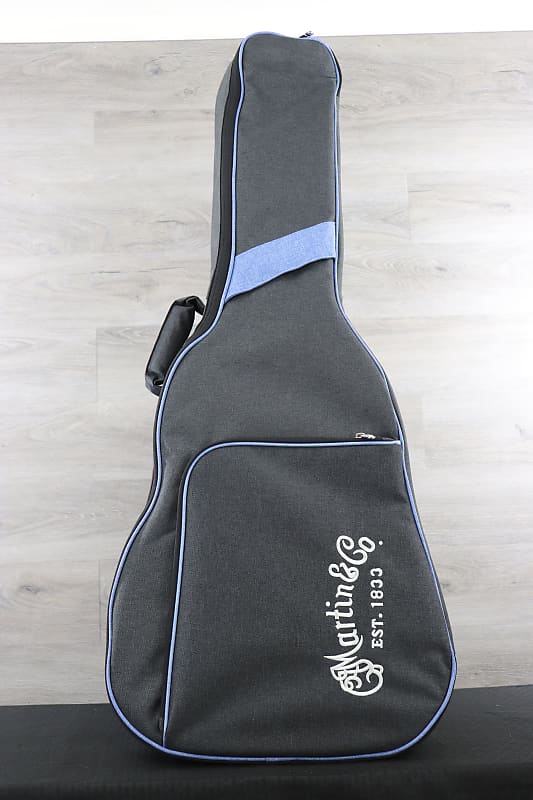 

Акустическая гитара Martin Soft Shell Gig Bag