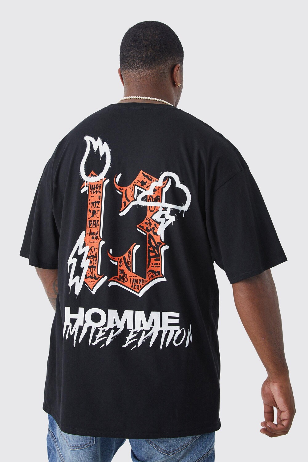 

Футболка оверсайз 13 homme с графикой plus Boohoo, черный