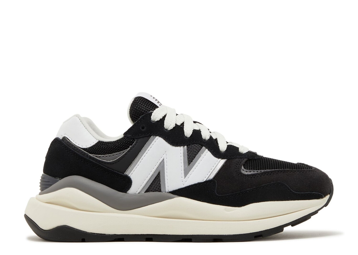 

Кроссовки New Balance Wmns 57/40 'Black Sea Salt', черный