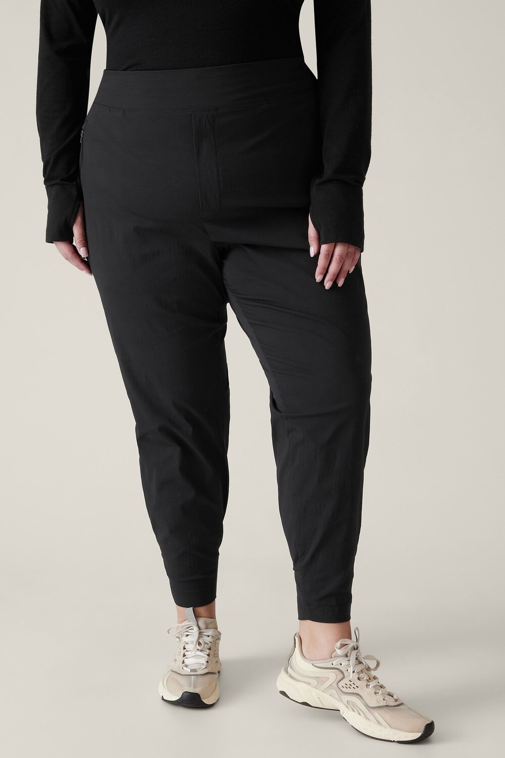 

Легкие беговые брюки Trekkie Ripstop от бренда Athleta, черный