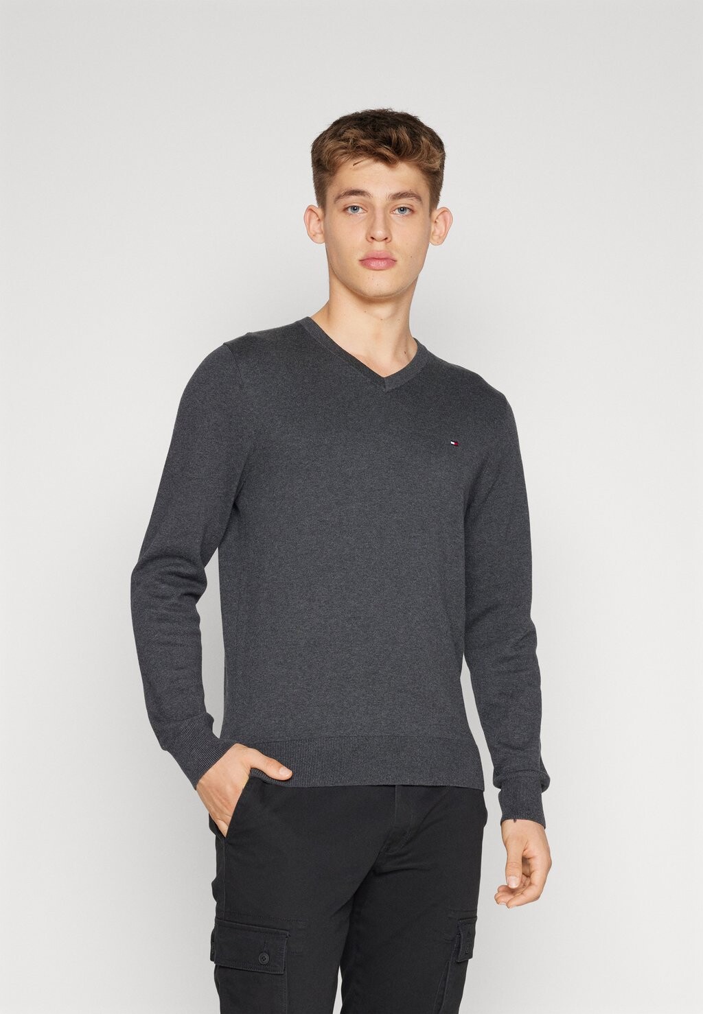 

Свитер CLASSIC V NECK Tommy Hilfiger, темно-серый вереск
