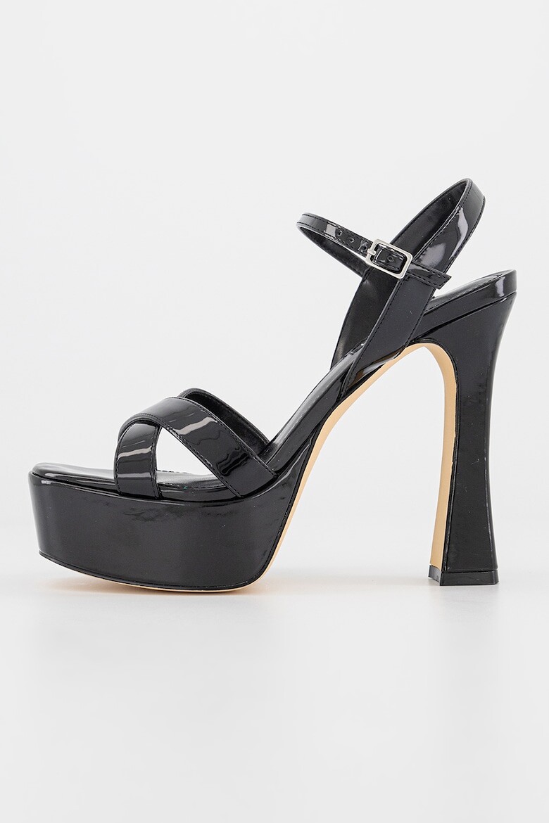 

Босоножки Iriv из лакированной кожи с перекрестными ремешками Nine West, черный