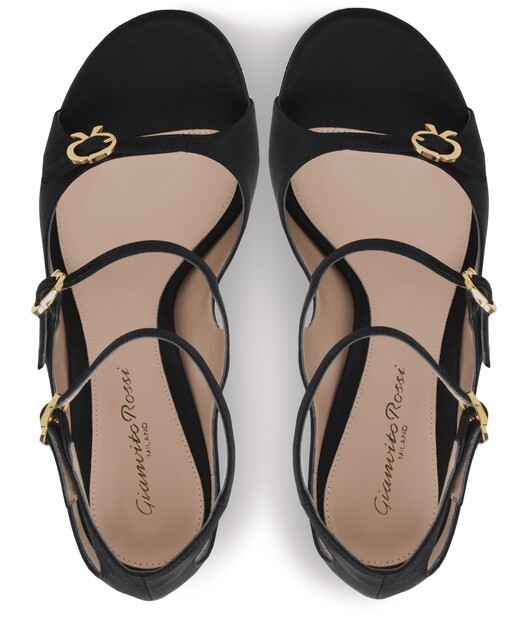 

Туманная сандалия Gianvito Rossi, черный