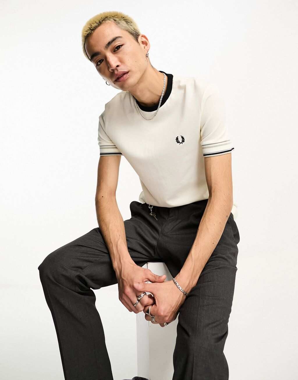 

Белая футболка из пике с ярким краем Fred Perry, Белый