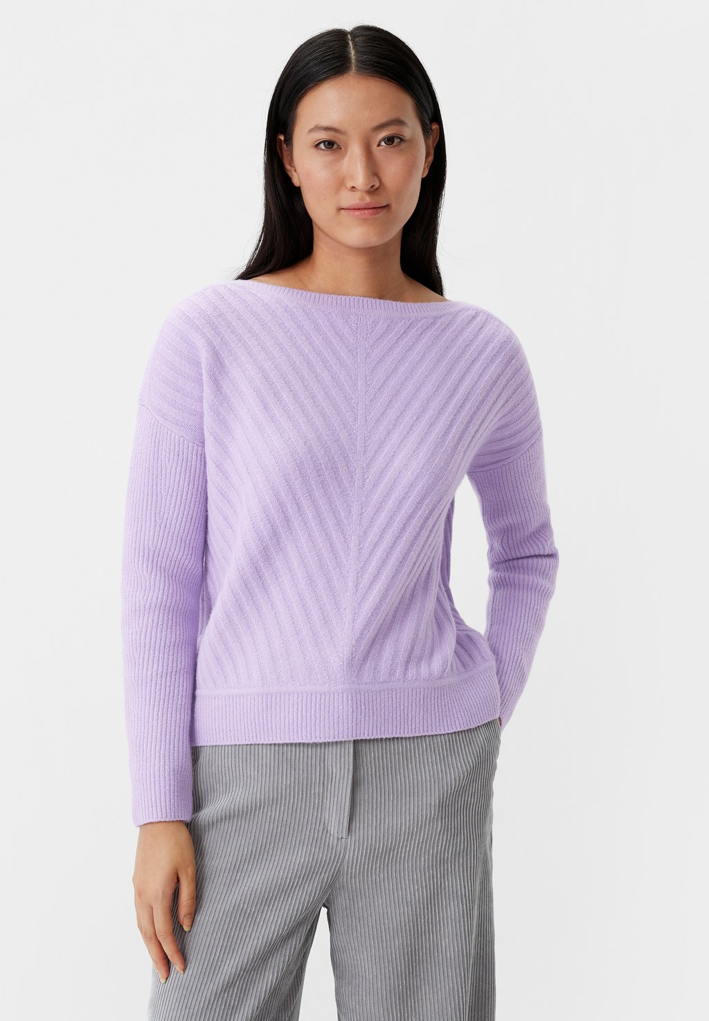 Вязаный свитер MIT ÜBERSCHNITTENEN SCHULTERN comma, цвет lavendel