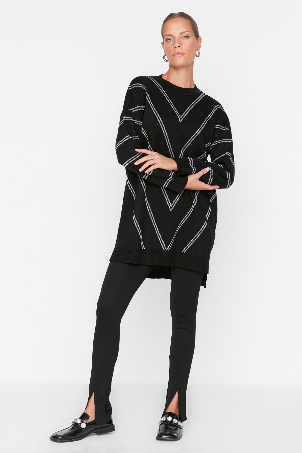 Черный длинный вязаный свитер с люрексом Trendyol Modest, серый черный вязаный свитер trendyol modest