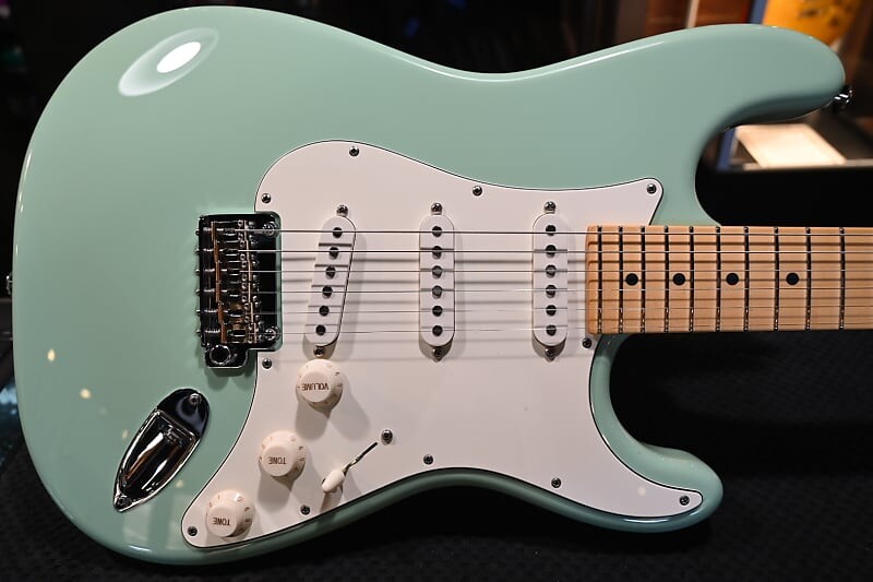 

Электрогитара Suhr Classic S Maple SSS - Surf Green #1454